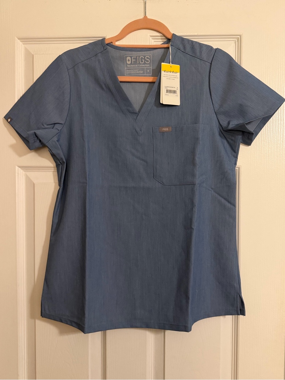 FIGS Catarina One Pocket Heather Denim Scrub Top